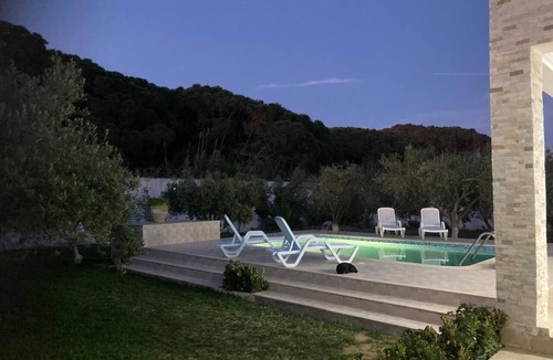 Ras Jebel House | Ras El Jbel, Étage de Maison Avec Piscine