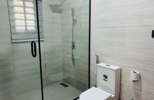 Igwuruta Hotel | Reens Suites and Apartment