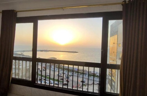 Al-Muntazah Apartment | Relaxing 4 Bedroom Sea View Apartment - Spacious & Comfortable