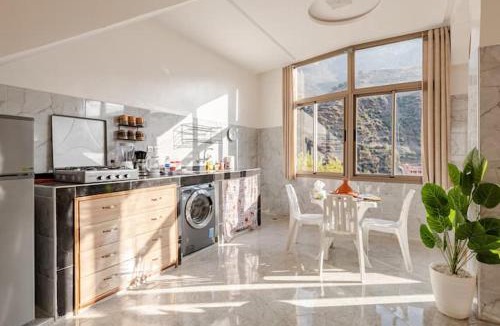Tnine Ourika Apartment | Retraite Panoramique sur l'Atlas