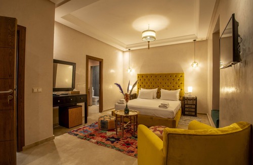 Menara House | Riad Azia: Serenity in Marrakech Your Oasis Awaits! 🌺