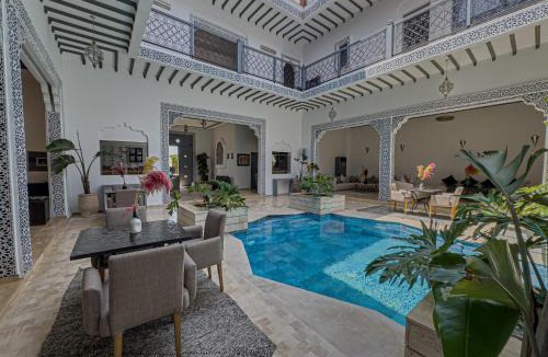 Menara House | Riad Tonaroz Gold