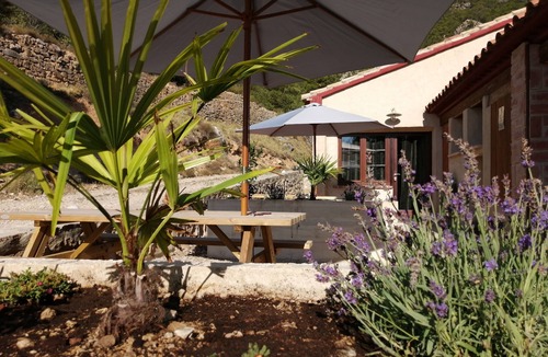 Fuentespalda Apartment | Romantic duplex apartment in the mountains with pool and amazing views