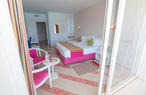 Yasmine Resort | Royal Tulip Taj Sultan