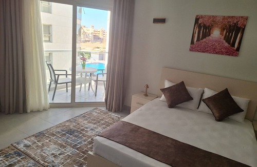 Corniche Road-Dahar Ski Chalet | Scandic Resort Chalet, Hurghada/Seaview Balcony/Free Wi-Fi