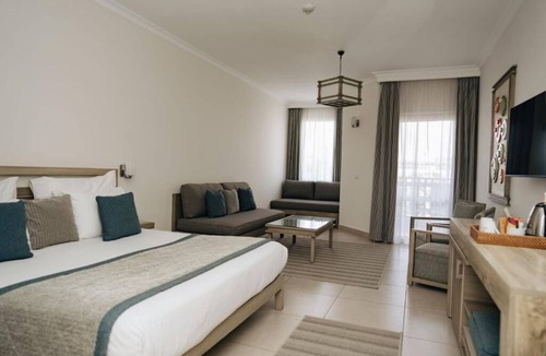 Al Mamsha El Seyahi Hotel | Sea view Room Perfect for Romantic Red Sea Retreats - with Spa