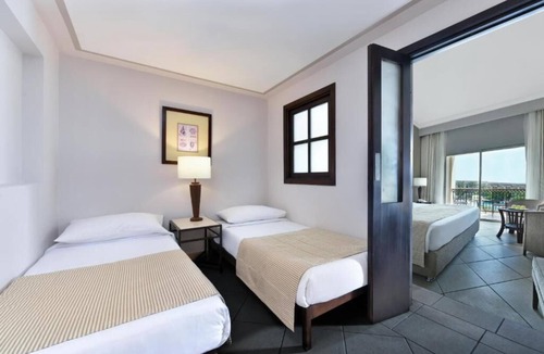 Sharm El Sheikh Hotel | Seaside Resort w/Private Beach, Games, Spa, Kids’ Pool l 4 Family Rooms