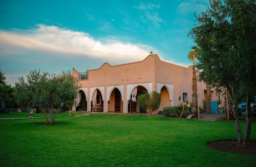 Aghouatim House | SENIAME – Villa with a private pool, hammam, and patio near Marrakech