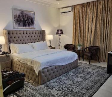 Port Harcourt Apartment | Serviced 2 Bedroom Rental