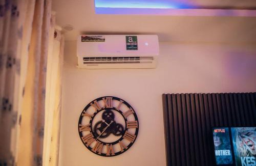 Ibadan Apartment | Serviced 3Bed Duplex in Oba Akinyele Street, off Rotimi Williams, Bodija