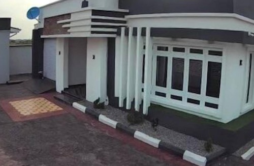 Ofin Apartment | Shimawa-Apartment-Sleeps2-Parking-24/7Security