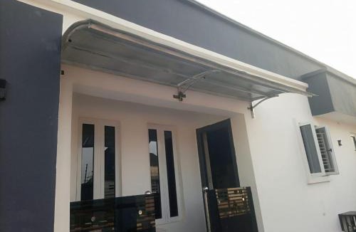 Ofin Apartment | Shimawa-Apartment-Sleeps2-Parking-24 7Security