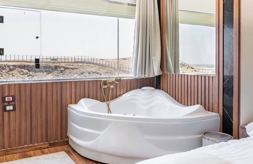 Pyramids Gardens Hotel | Shiny Pyramids Boutique Hotel