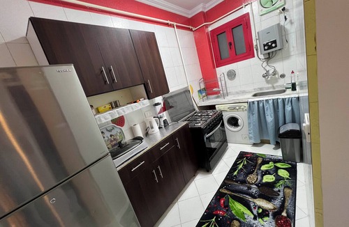 Al Haram Apartment | Skip the Traffic! 3-Min Walk to Pyramids Gate & 10-Min Dr to GEM – 2BR Sleeps 5