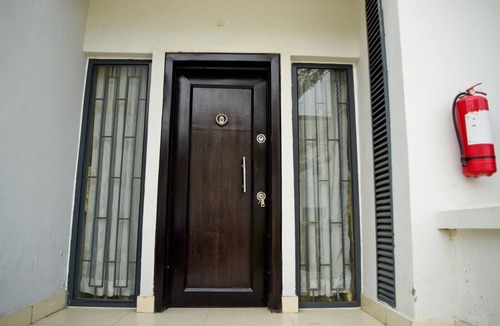 Lekki House | SLEEKHOUSE , a townhouse with a lake view