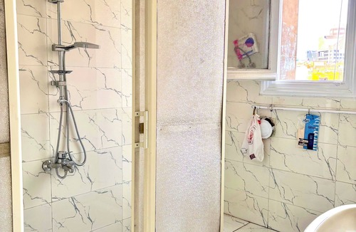 Ad-Darb al-Ahmar Apartment | Spacious central room in garden city cairo for ladies