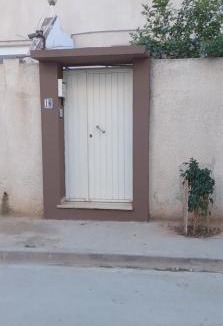 Cite La Gazelle Apartment | Studio, Cité la GAZELLE ,pas Jafar, quartier calme 10 min de l'aéroport près du Technopark