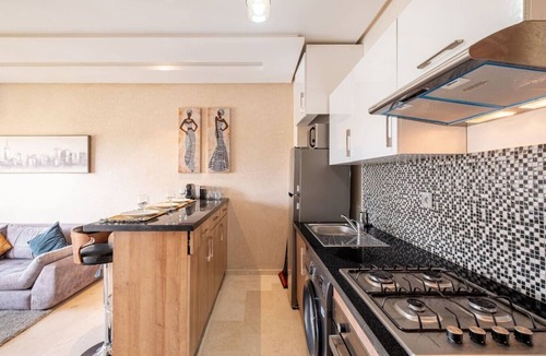 Menara Apartment | Studio - Golf & Pool view- Cadre chic et paisible