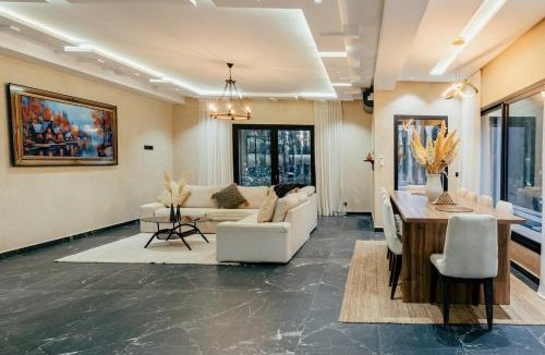 Tnine Ourika Villa | Stunning luxury Villa with Mountain Views