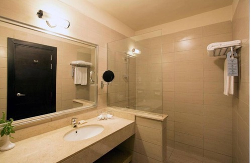 El Hadaba Hotel | Sunrise Views, Spa Days & Family Fun All in One Place l 3 Family-friendly Rooms