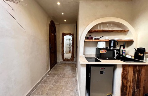 Pyramids Gardens Apartment | Suspiroo w/skylight and private terrace