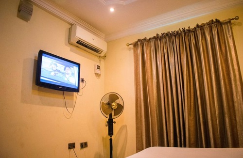 Igando House | Taverna Guest House