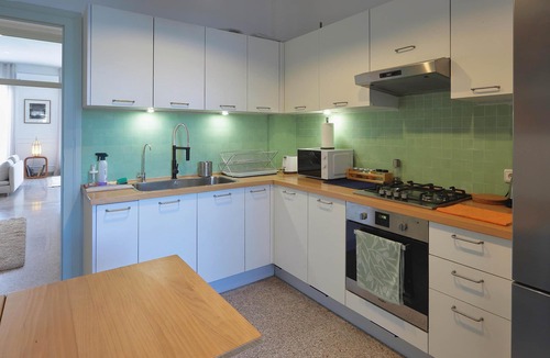 Casablanca City Center Apartment | The 31 Grand Theatre by IB Signature - Spacious Art Deco 1 BR Apt.