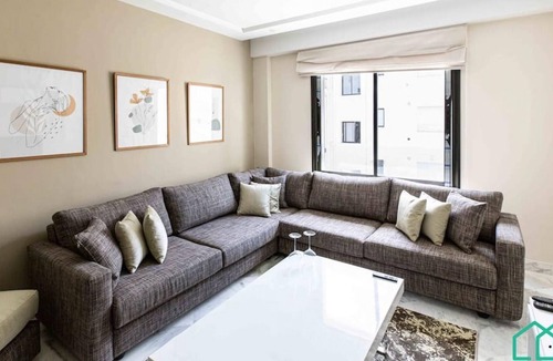 Les Berges Du Lac II Apartment | The Business Flat central fully equipped garage