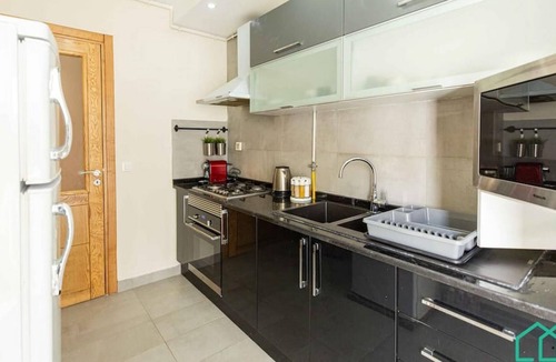 Les Berges Du Lac II Apartment | The Business Flat central fully equipped garage