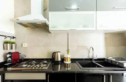 Les Berges Du Lac II Apartment | The Business Flat central fully equipped garage