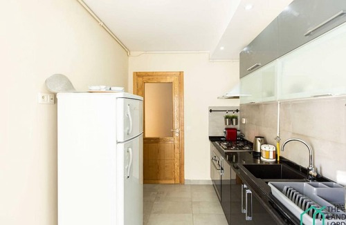 Les Berges Du Lac II Apartment | The Business Flat central fully equipped garage