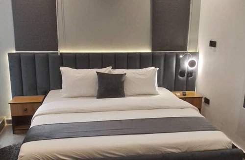 Ikeja Hotel | The Grid Residence