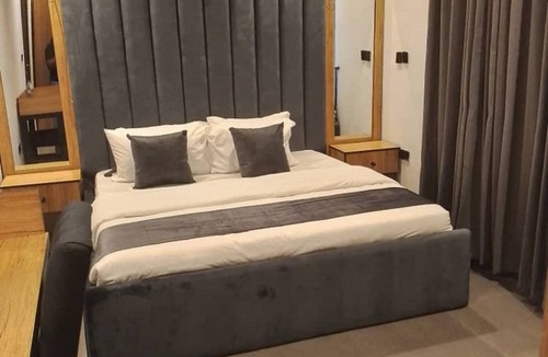 Ikeja Hotel | The Grid Residence