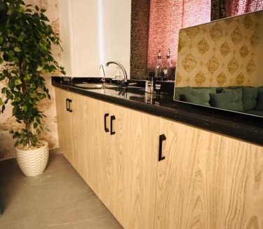 The 5th Settlement Apartment | The Indian Suite InnVilla 160