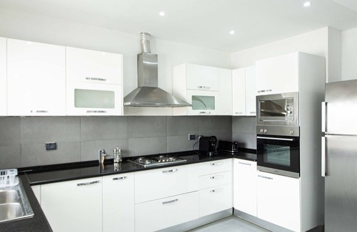 Sidi Dhrif Apartment | The Perfect Flat: Sea side, central, luxurious