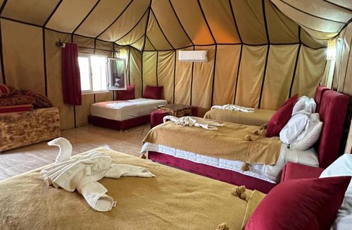 Merzouga Boat Rental | the star of the luxury camp