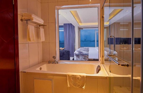 Lekki Phase 1 Hotel | The Yacht Hotel