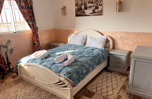 Aguergour Bed & Breakfast | TIKI HOUSE