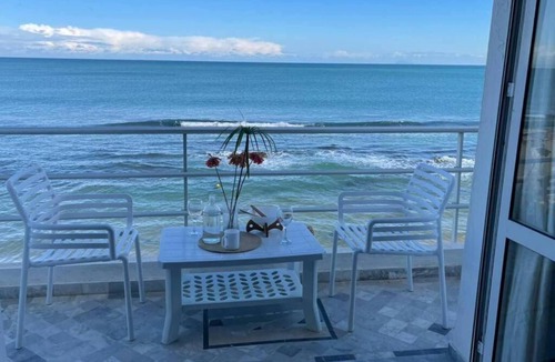 La Marsa Apartment | L'appartement Pied dans l'eau