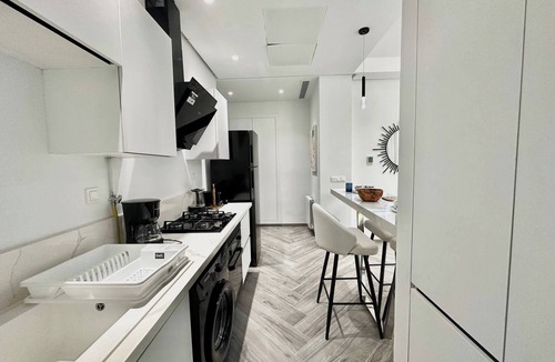 Les Berges Du Lac II Apartment | Topaz - Bright Apartment Lake 2