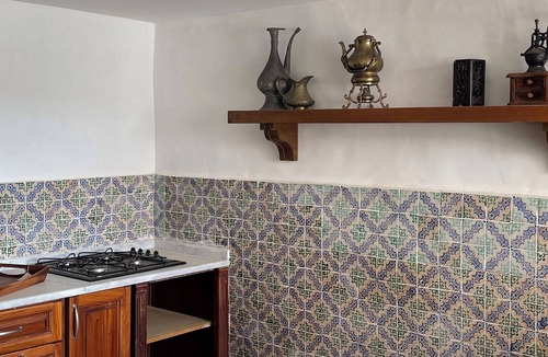 Hammamet Interieure Villa | Tradition antique Arabesque style home Hammamet, pool, AC, 15 min walk to beach