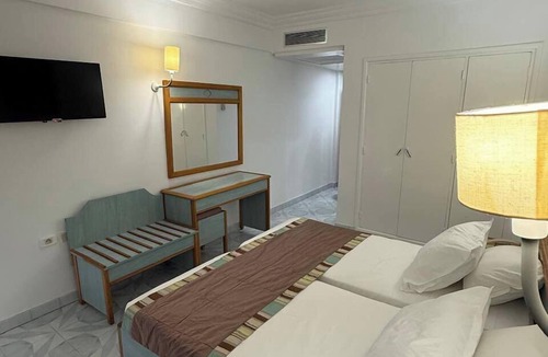 Sousse - Monastir Hotel | tree house