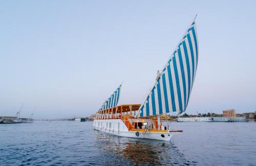 Esna Boat Rental | Turquoise Dahabiya , 3,4,7 nights sailing between Luxor and Aswan