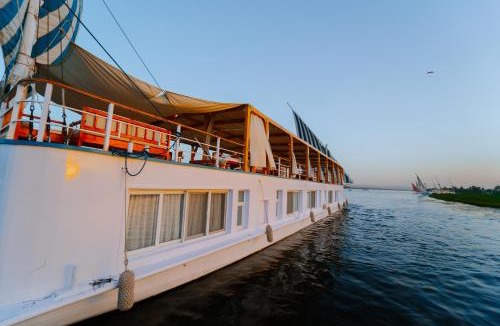 Esna Boat Rental | Turquoise Dahabiya , 3,4,7 nights sailing between Luxor and Aswan