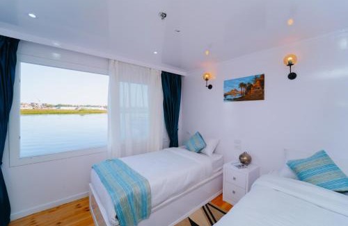 Esna Boat Rental | Turquoise Dahabiya , 3,4,7 nights sailing between Luxor and Aswan