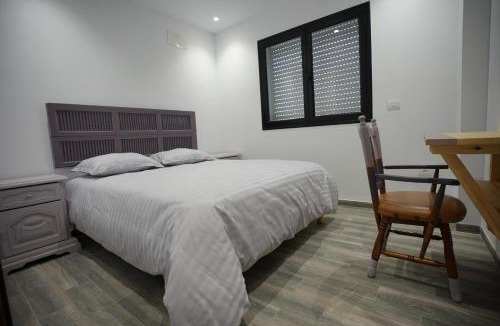 Sfax Apartment | Un ton Violet