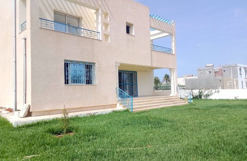 Dar Allouche Villa | Villa a dar Aalouch Plage Avec 5 Chambres et un Salon