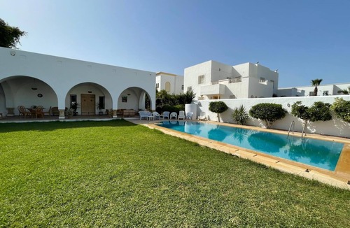 Yasmine Villa | Villa Authentique à Quelques pas de la Plage