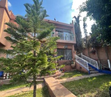 Azrou Melloul House | Villa avec vue sur les montagnes verdoyantes de l'atlas