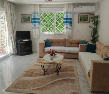 Ariana Villa | Villa Chic Garden & Parking -10 mn Airport
